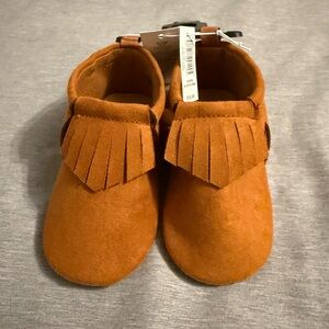 Old Navy Kids Moccasins in Warm Brown